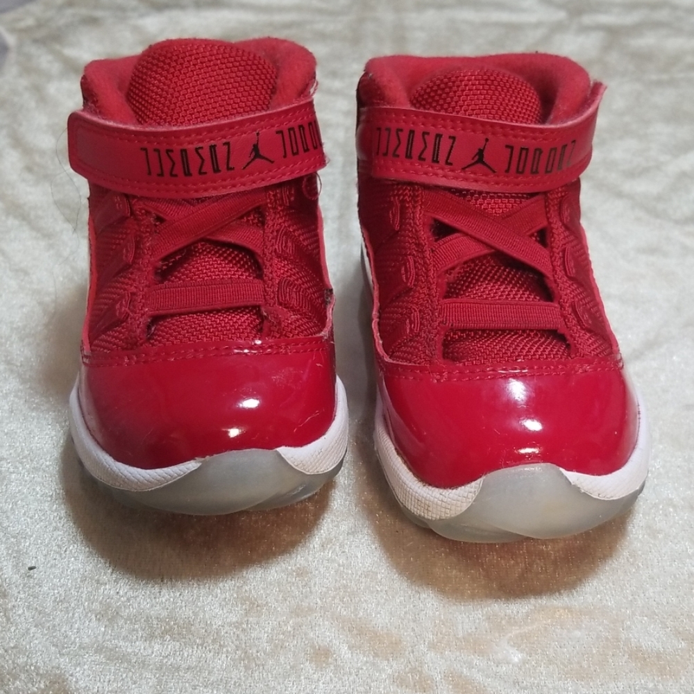 High-top shoes